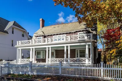 34 Beacon Street 1