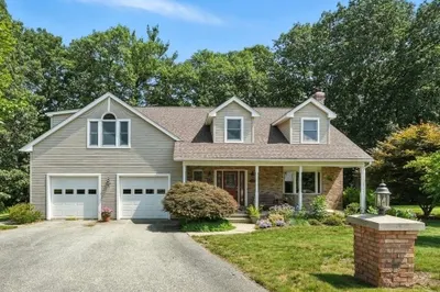 55 Dowds Ln 1
