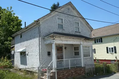 21 Sachem St 1