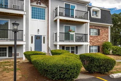 6 Chapel Hill Dr #12