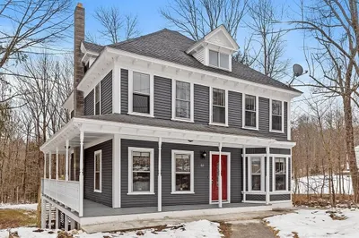 60 High St