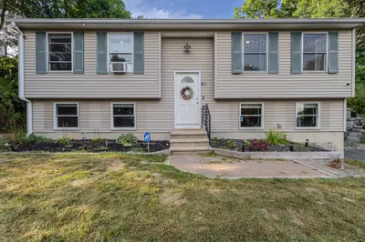91 Wendell St 1