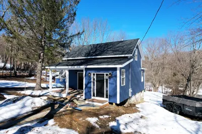 166 Leicester St 1
