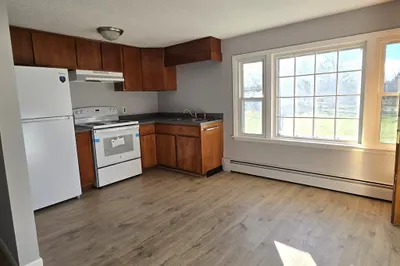 19 Chapman Ave #12