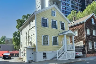 23 Lambert St #01