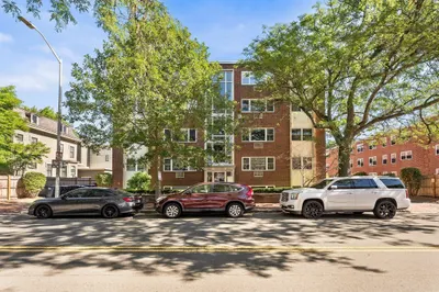 269 Harvard St #39 1