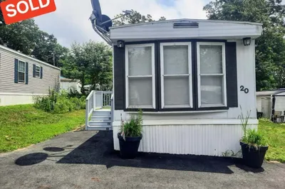 270 Littleton Rd #20 1