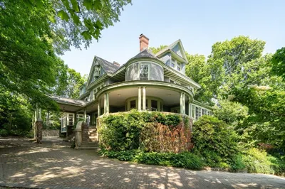 57 York Terrace #1