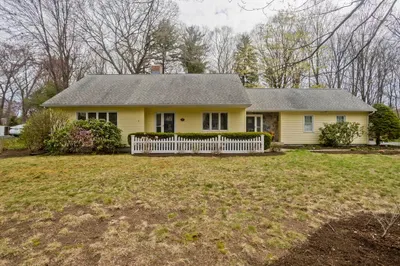 58 Longfellow Rd