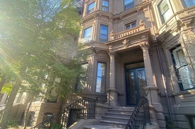 39 Commonwealth Ave #3R