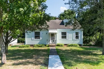 253 Main St