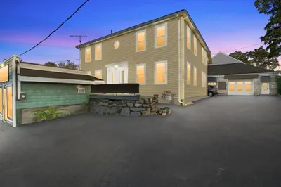 36 Main St 1