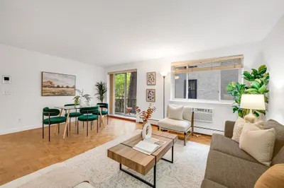 9 Chauncy Street #20