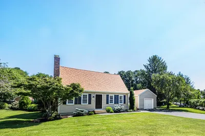 60 Justine Rd 1