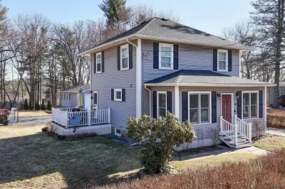 262 Woodland St 1