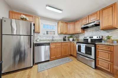 57 Sylvan St #4F 1