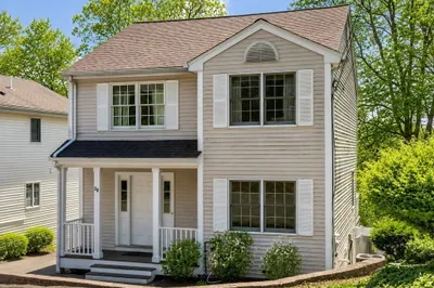 28 Blossom Street 1