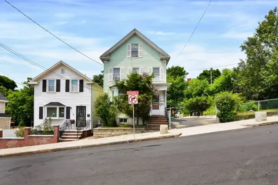 328 Carter St 1