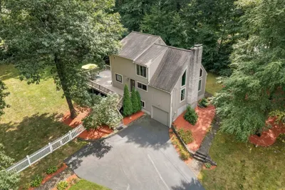 324 Cedar St