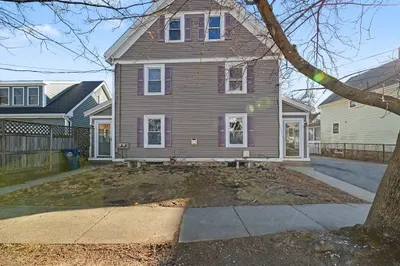 10-12 Williams St 1