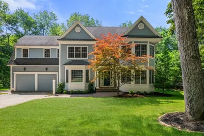 11 Philemon Whale Ln