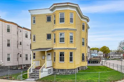 55 Mascot St 1