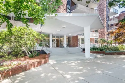 19 Winchester St #502