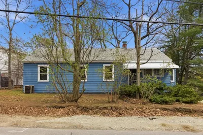 464 Central St