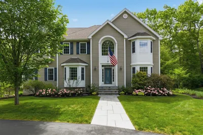 23 Oak Ledge Cir 1