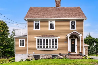 60 Sassamon Ave 1