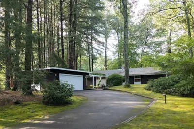 40 Turning Mill Rd