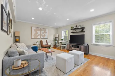 27-29 Commonwealth Ave #9