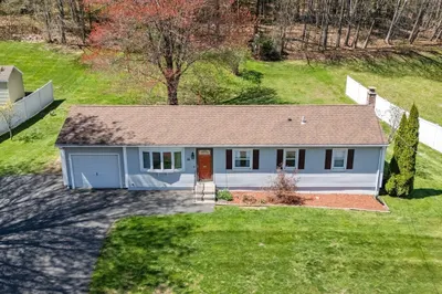 81 Sandy Hill Rd 1