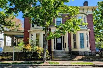 366 Union St 1