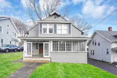 145 South Blvd 1