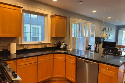 772 Centre St #1 1