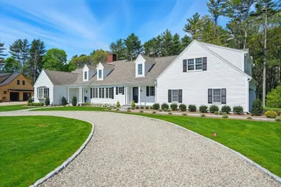 25 Hawthorn Hill 1