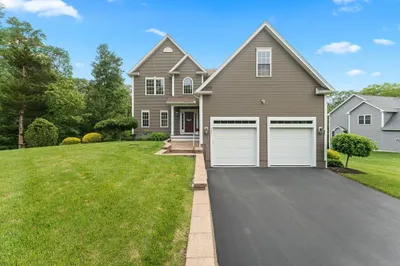 141 Idlewoods Dr 1