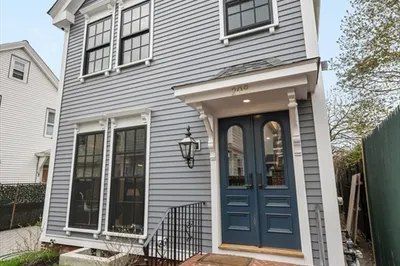 208 Windsor Street 1