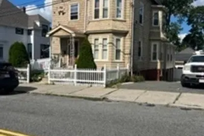 37 Chatham Street #02 1
