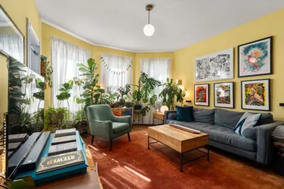 3 Kenney St #2