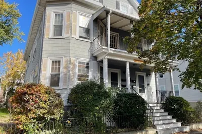 8 Hancock Street #1L