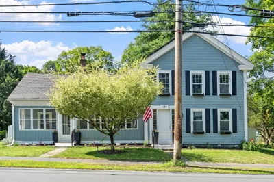 124 Southbridge Rd 1