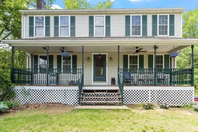 389 Central St