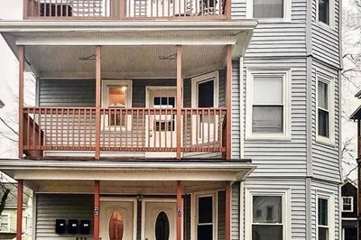21 Montfern Ave #1