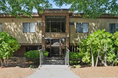19 Eaglehead Terrace #4 1