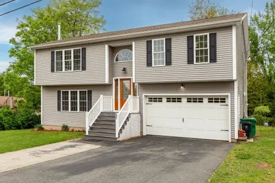 57 Larchmont St 1
