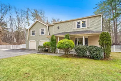 14 Meade Rd