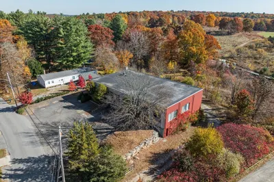 66 Breakneck Hill Rd