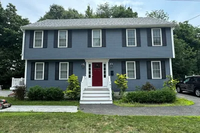 81 Hammond St